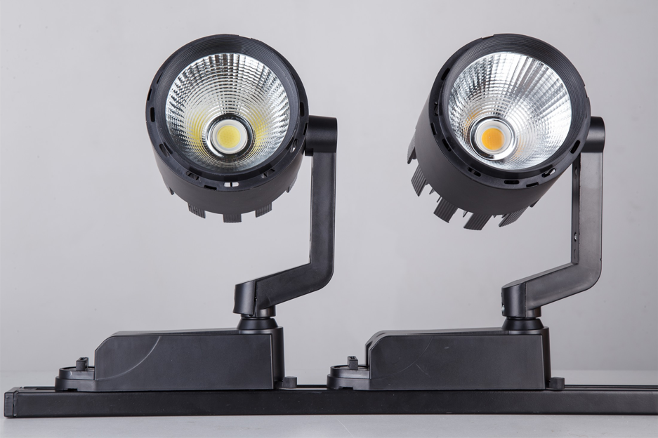 �����aƷ��늴ż��ݣ�EMC�����}���z�y���g